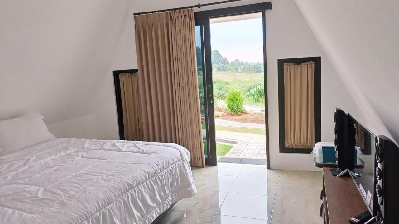 Joglo Kumpul Resort Cangkiran Exterior photo